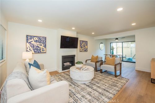 9 Sundance Dr, Newport Beach, CA, 92663-2123 | Card Image