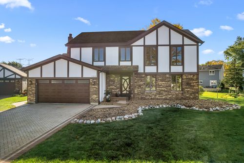 1312 N Saddle Row, Addison, IL, 60101-1185 | Card Image