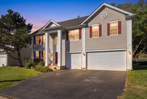6426 Midleton Ln, Mchenry, IL, 60050-8056 | Card Image