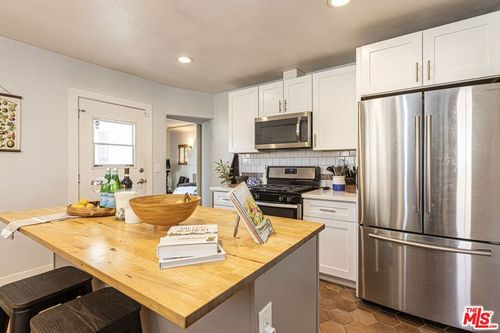 1432 W 91st St, Los Angeles, CA, 90003 | Card Image