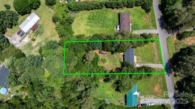 3947 S Park Dr, House other with 3 bedrooms, 2 bathrooms and null parking in Morganton NC | Image 10
