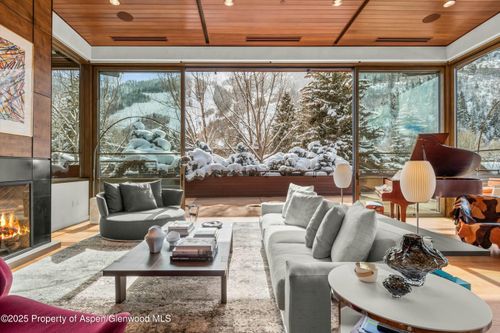 301-233 E Cooper Ave, Aspen, CO, 81611-1821 | Card Image