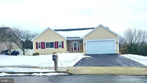 4324 Danor Dr, READING, PA, 19605-3234 | Card Image