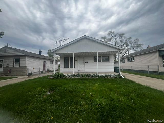 Residential Lease in Lincoln Park