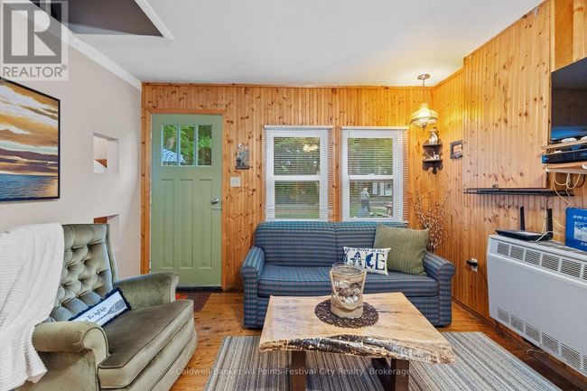 11 Melbourne St, House other with 2 bedrooms, 1 bathrooms and 2 parking in Goderich ON | Image 6