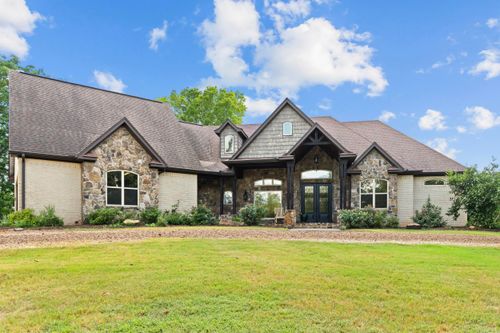 320 Round Mountain Rd, Conway, AR, 72034-8320 | Card Image