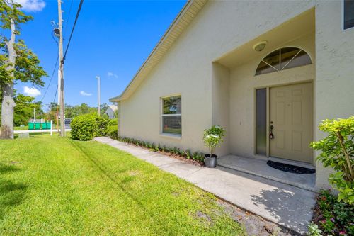 3005 Pepperwood Ln W, CLEARWATER, FL, 33761-5505 | Card Image