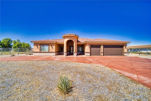 2890 Oakleaf Ave, Pahrump, NV, 89048-6452 | Card Image