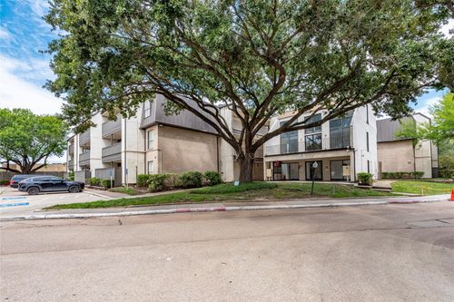 12-3005 Walnut Bend Ln, Houston, TX, 77042-3307 | Card Image