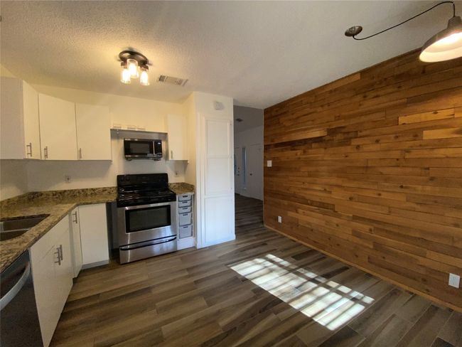 B - 9618 Sugar Hill Dr, Home with 2 bedrooms, 1 bathrooms and 1 parking in Austin TX | Image 4