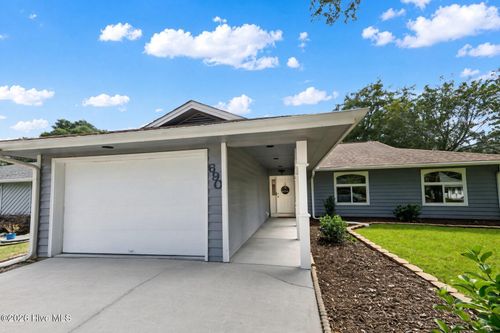 690 Fairway Dr E, Sunset Beach, NC, 28468-5304 | Card Image