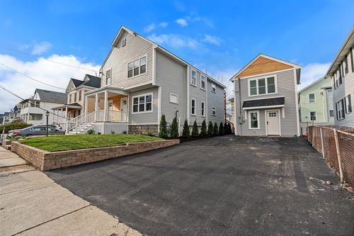 7-9 2nd St, Medford, MA, 02155-5006 | Card Image