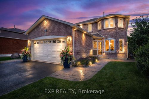 84 Lagani Ave, Richmond Hill, ON, L4B3C6 | Card Image