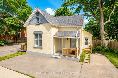 28 Oxford St W, London, ON, N6H1R3 | Card Image