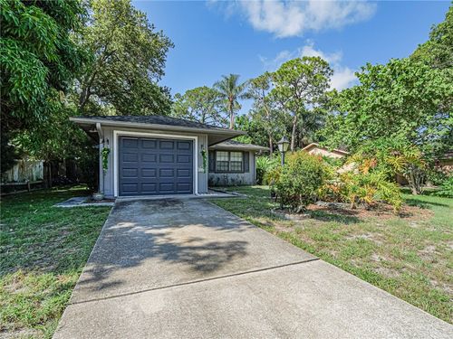 3175 1st St, Vero Beach, FL, 32968-2537 | Card Image