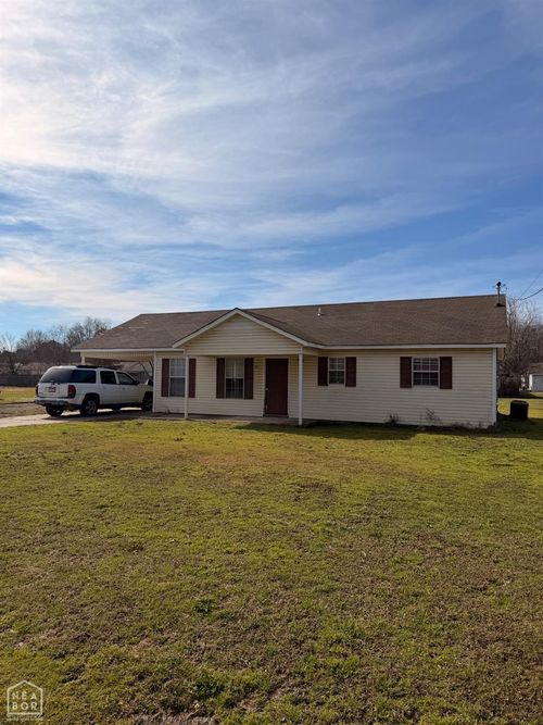 300 N 18th 1/2 Ave, Paragould, AR, 72450-4796 | Card Image