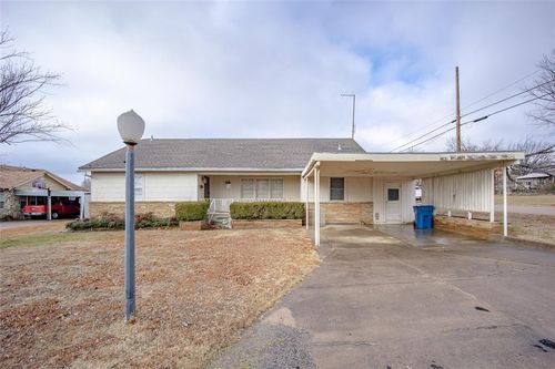 421 N Creek Ave, Drumright, OK, 74030-2811 | Card Image