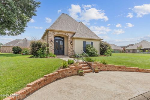 3 Carmel Bnd, New Iberia, LA, 70563-1762 | Card Image