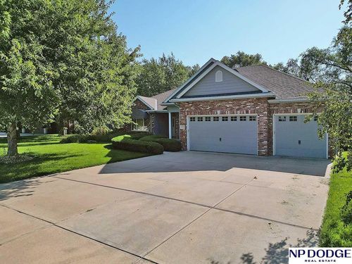 1613 S 213th Cir, Elkhorn, NE, 68022-2060 | Card Image