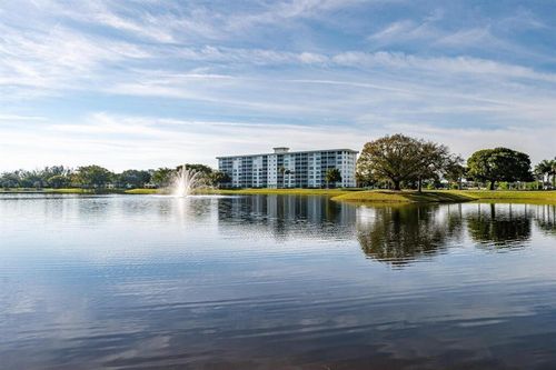303-3091 N Course Dr, Pompano Beach, FL, 33069-6204 | Card Image