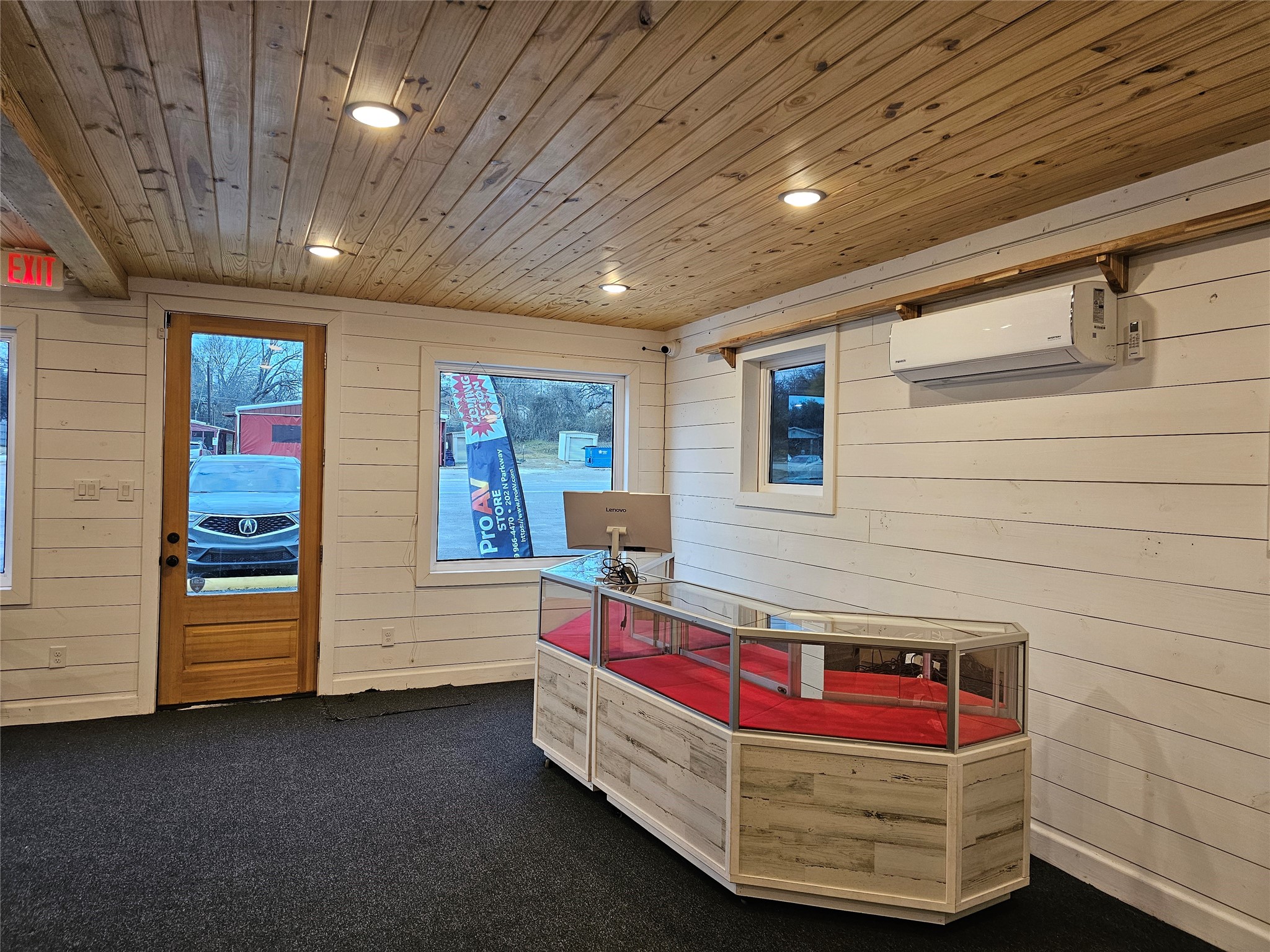 Commercial Lease in Alvarado 4