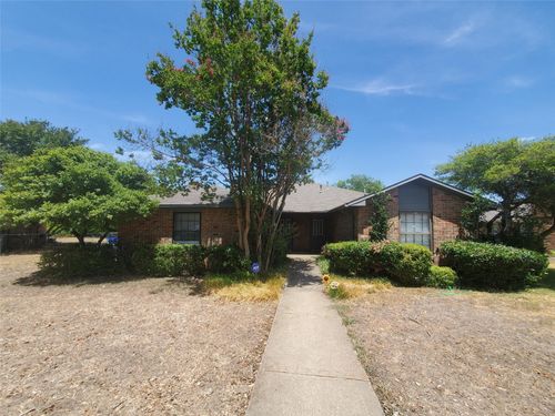 1731 Dynasty Cir, Glenn Heights, TX, 75154-8629 | Card Image