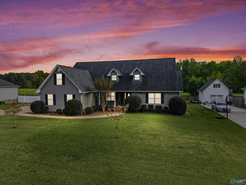 101 Berkshire Ln, Albertville, AL, 35950-0074 | Card Image