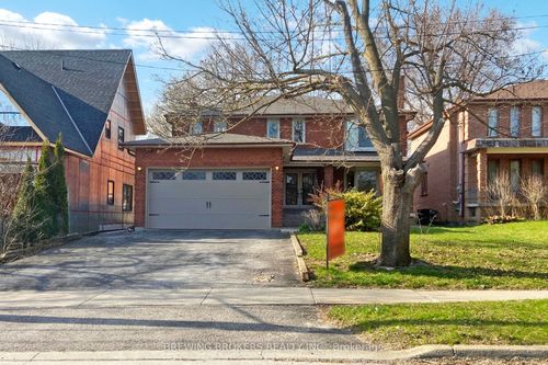 28A Westwood Lane, Richmond Hill, ON, L4C6X9 | Card Image