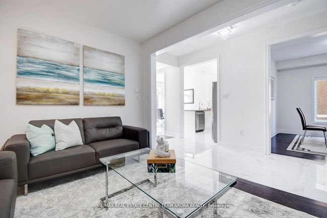 38 Rosewell Cres, House other with 8 bedrooms, 6 bathrooms and 4 parking in Georgetown ON | Image 8