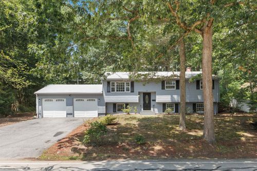 27 New Searles Rd, Nashua, NH, 03062-3444 | Card Image