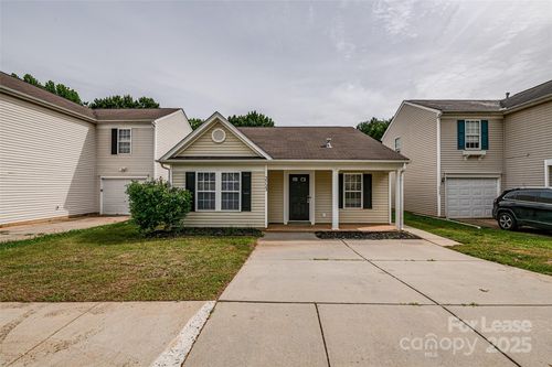 2723 Oasis Ln, Charlotte, NC, 28214-8867 | Card Image