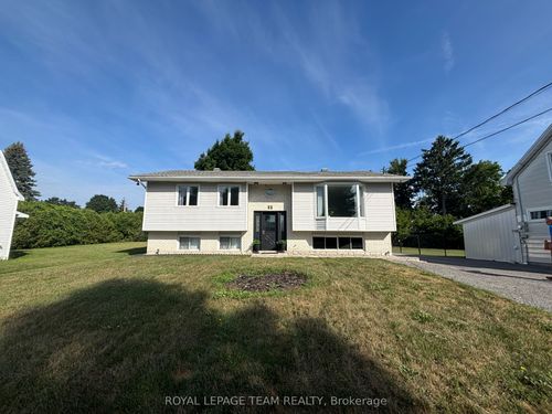 11 George St W, Kemptville, ON, K0G1J0 | Card Image