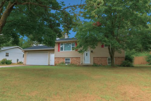 412 Charles St, Paw Paw, MI, 49079-1002 | Card Image