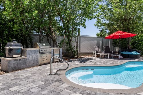 101 Avenue D, Marathon, FL, 33050-4004 | Card Image