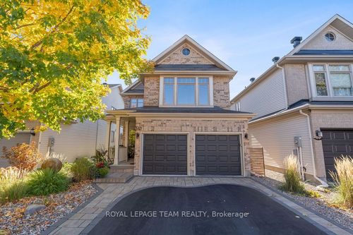 {{alt}} | Card Image