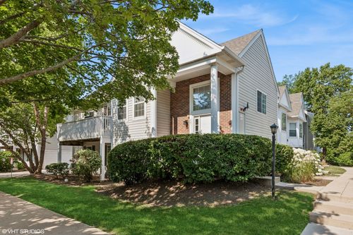 201-201 Hidden Creek Ln, North Aurora, IL, 60542-1154 | Card Image