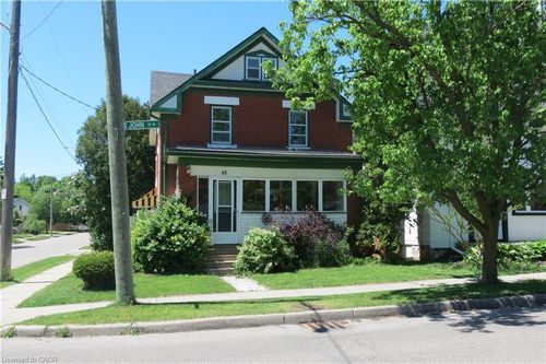 48 John Street W, Waterloo, ON, N2L1B2 | Card Image