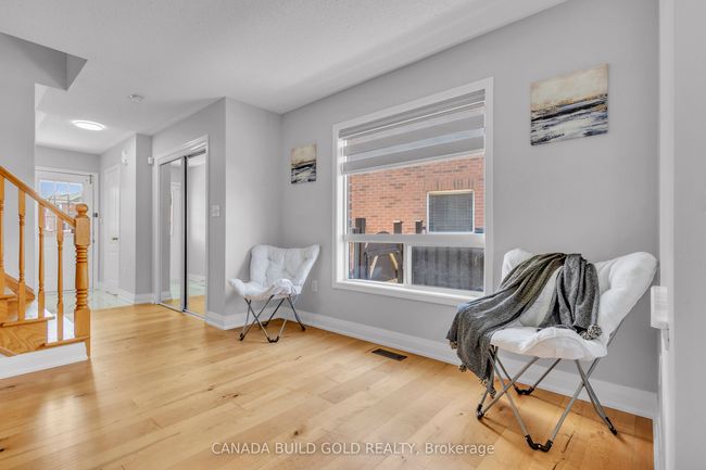 53 Bottomwood St, House attached with 3 bedrooms, 3 bathrooms and 3 parking in Brampton ON | Image 9