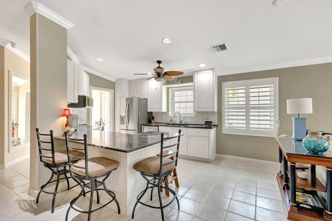 3484 Se Cormorant Pl, Condo with 2 bedrooms, 2 bathrooms and null parking in Hobe Sound FL | Image 6