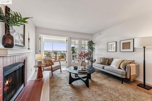 apt-115-1300 Quarry Ct, Richmond, CA, 94801-4149 | Card Image
