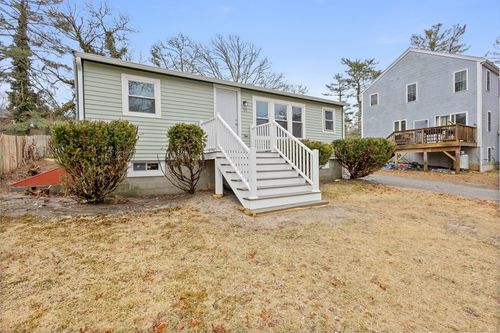 99 Lake Ave, Wareham, MA, 02538 | Card Image