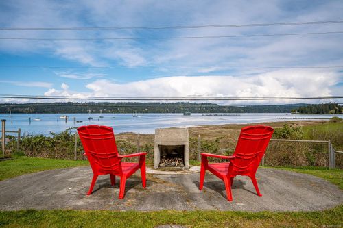 7442 Yake Rd, Fanny Bay, BC, V0R1W0 | Card Image