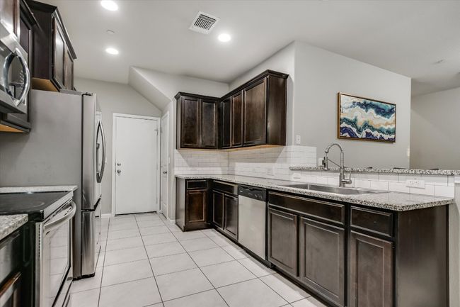 APT-1203 - 516 E Slaughter Ln, Condo with 2 bedrooms, 3 bathrooms and 2 parking in Austin TX | Image 7
