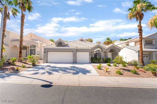 9332 Sienna Vista Dr, Las Vegas, NV, 89117-7034 | Card Image