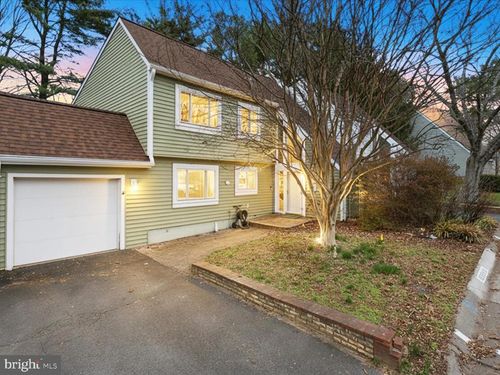 1426 Yellowwood Ct, RESTON, VA, 20190-4058 | Card Image