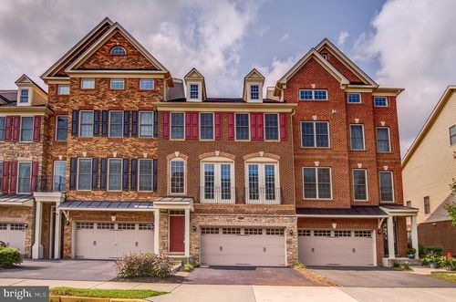 25019 Cambridge Hill Ter, CHANTILLY, VA, 20152-3235 | Card Image