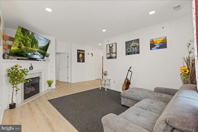 121 Kyle Way, Condo with 2 bedrooms, 2 bathrooms and null parking in Ewing NJ | Image 7
