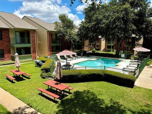apt-204-13359 Pond Springs Rd, Austin, TX, 78729-7119 | Card Image