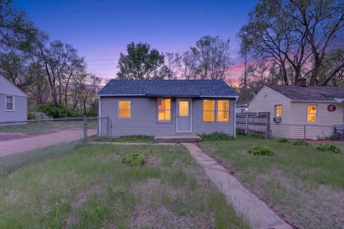 3211 7th Street, Rockford, IL, 61109 | Card Image