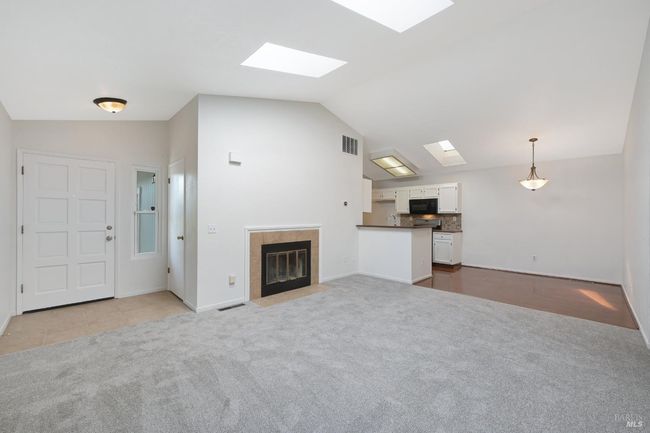 1085 Stanislaus Way, House other with 3 bedrooms, 2 bathrooms and 2 parking in Santa Rosa CA | Image 9